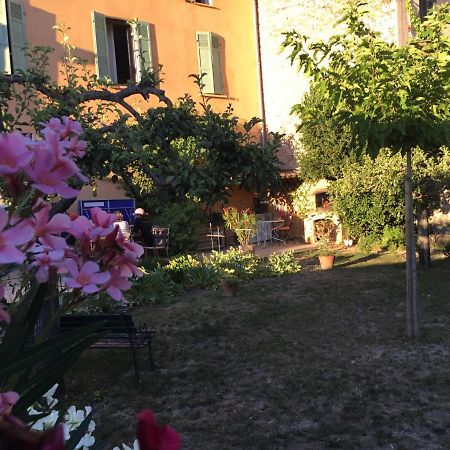 Les Lauriers Bed & Breakfast Camps-la-Source ภายนอก รูปภาพ